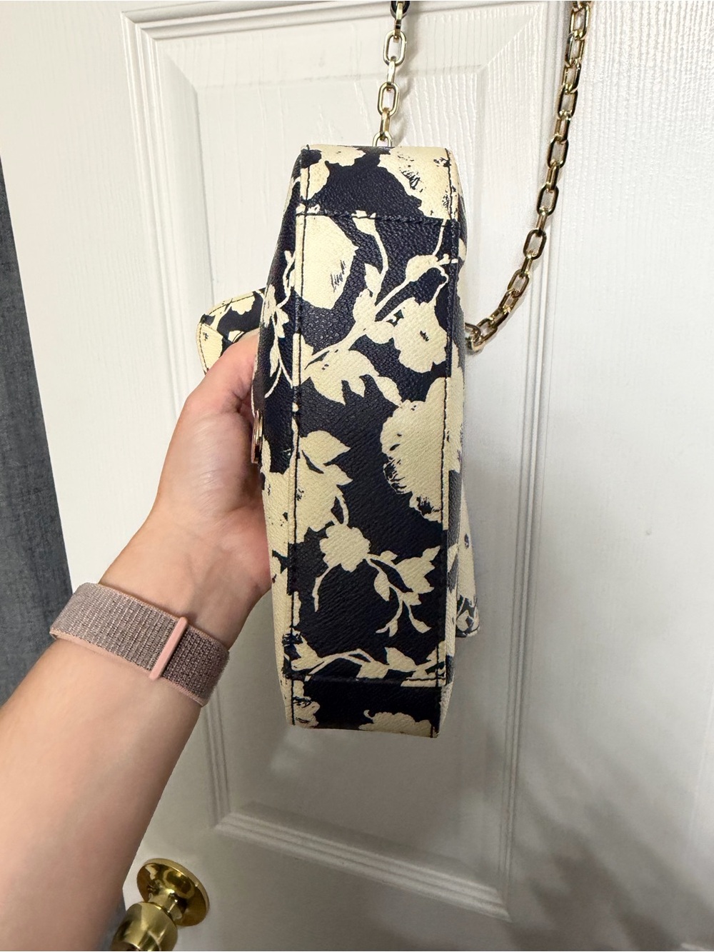 Tory Burch Navy Floral Chain Shoulder Bag - Picture 15 of 16